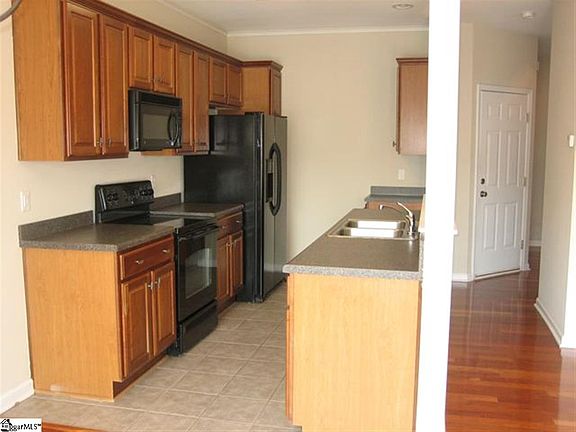 5th image of 211 Cedar Crossing Ln