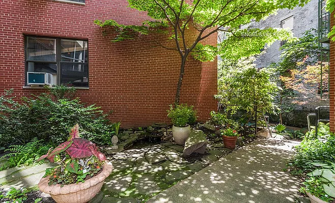 Rented by Engel & Völkers New York City | media 23