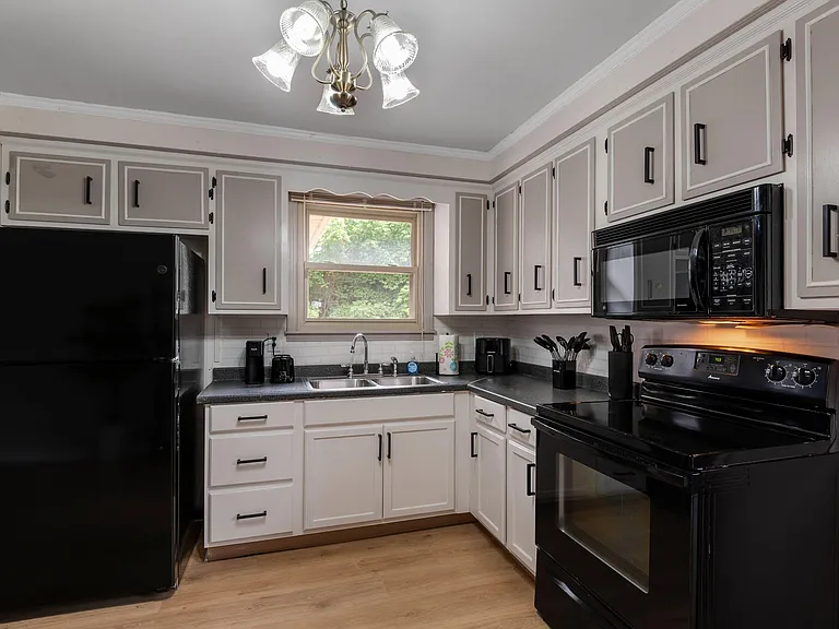 Main floor Kitchen