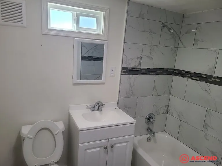 236 Francis St — Photo 6