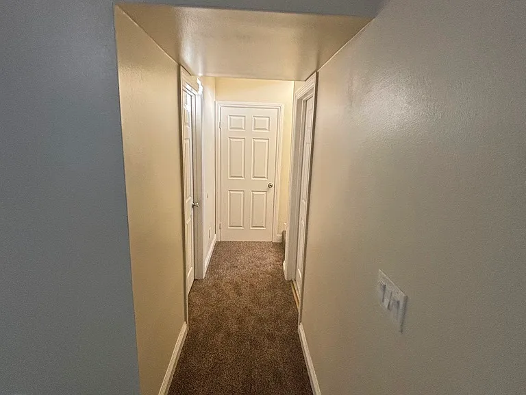 942 E 88th Pl — Photo 11