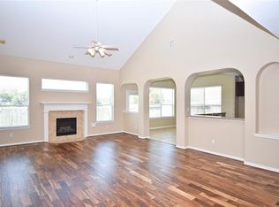 13907 Abbey Ln, Sugar Land, TX 77498