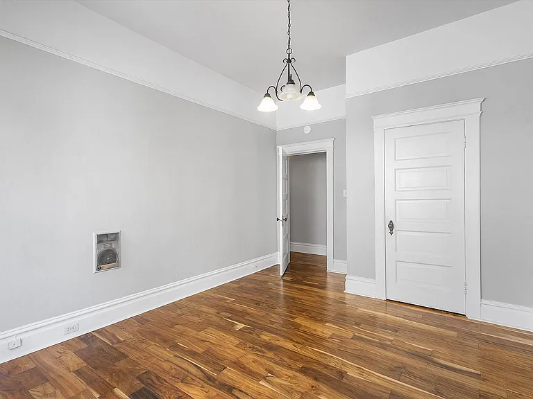 1429 Grand St #A - 1 bedroom | 1 bathroom — Photo 11