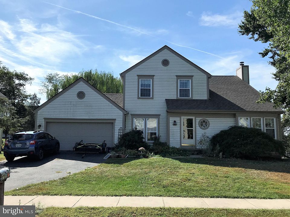 1st image of 4527 Waverly Crossing Ln