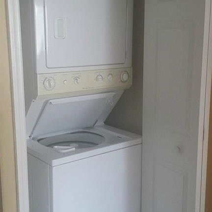 5th image of 23 Brittany Dr