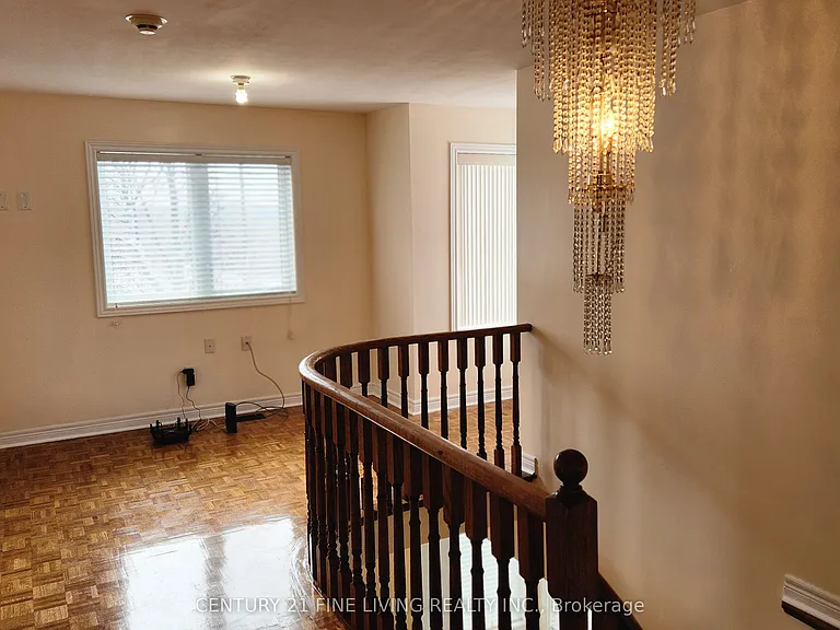 44 Reuben Ave — Photo 12