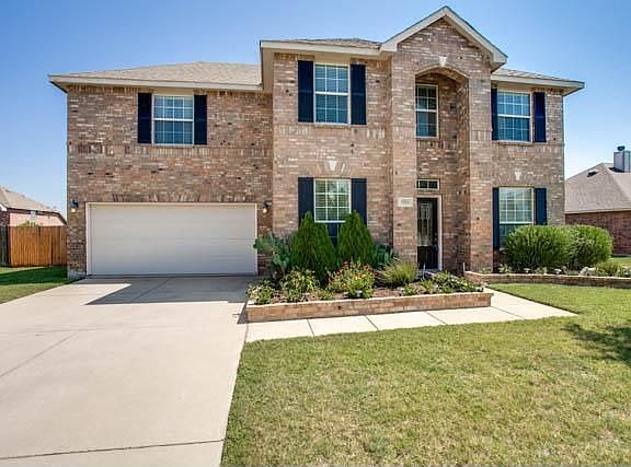 2nd image of 1723 Stone Trail Dr