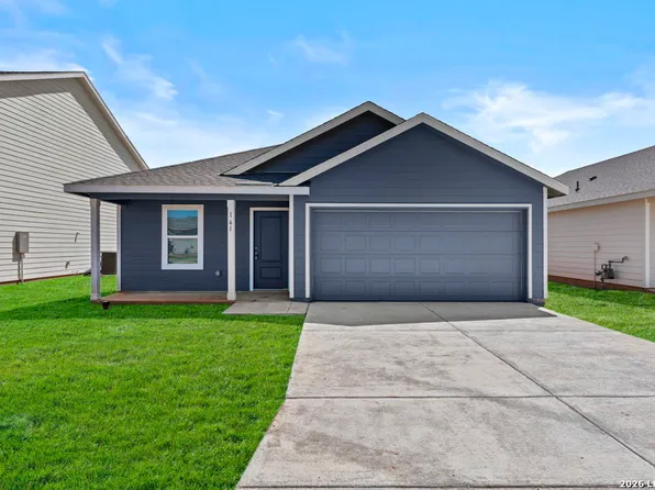 161 Juanita Way, Fredericksburg, TX 78624