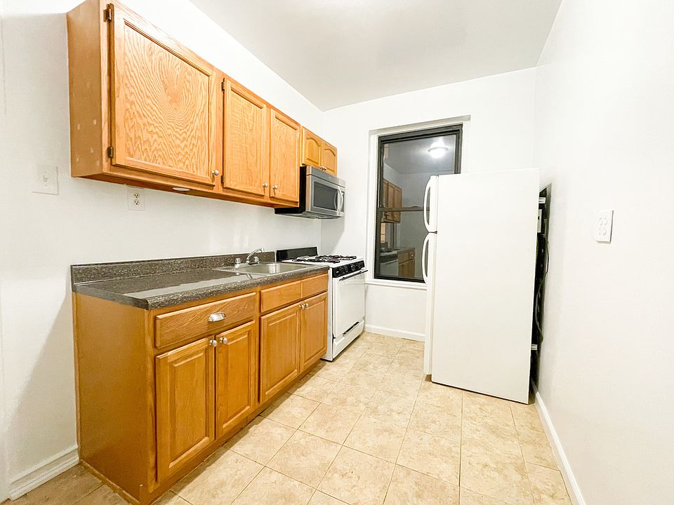 1st image of 28-25 34th St #23