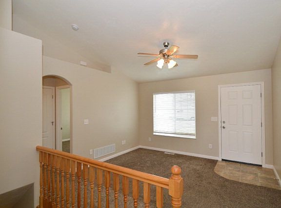 3rd image of 5470 S Thunder Dr