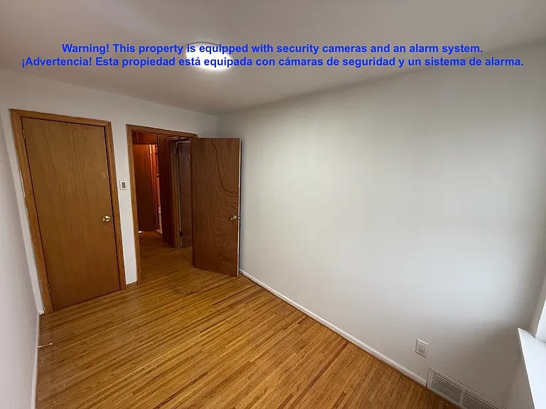 1529 Elbridge St — Photo 16