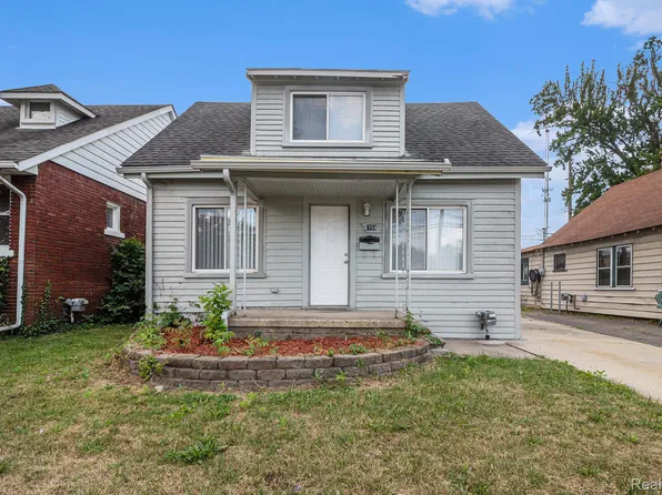 1054 E Troy St, Ferndale, MI 48220