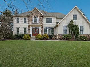 4896 Gloucester Dr, Doylestown, PA 18902