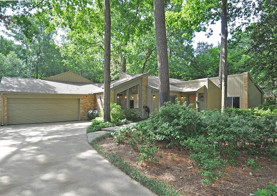 1st image of 2318 Twin Grove Dr