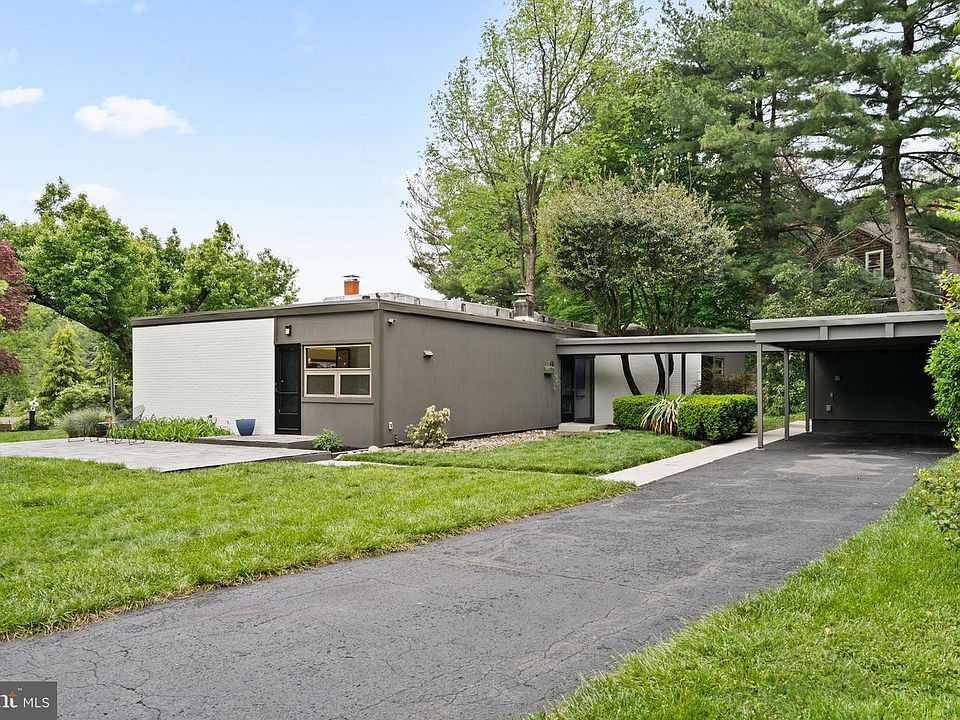 1st image of 418 Randall Rd