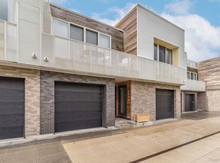 2642 John R St, Detroit, MI 48201