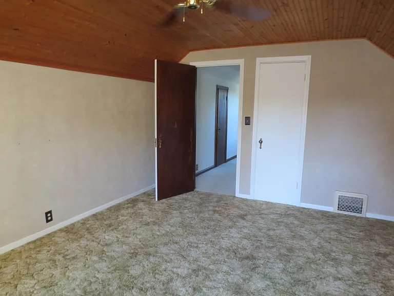 412 N Magnolia St — Photo 14