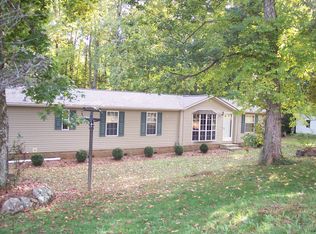 328 Glassy Mountain Church Rd, Pickens, SC 29671