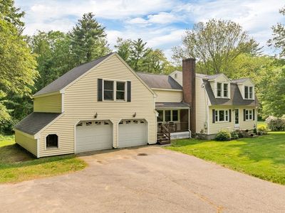 44 High St, Stratham, NH, 03885
