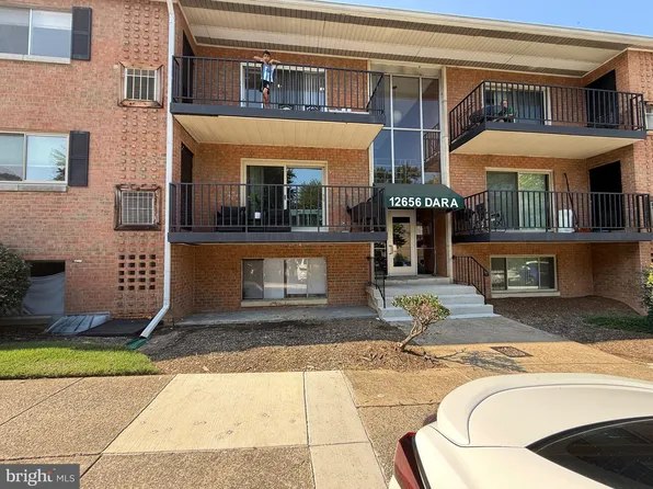 12656 Dara Dr APT 301, Woodbridge, VA 22192