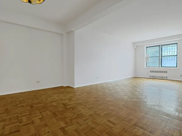 2550 Independence Ave APT 2M, Bronx, NY 10463