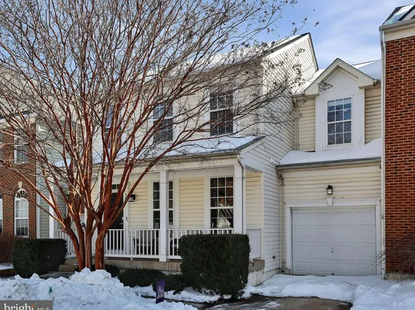 303 Baish Dr SE, Leesburg, VA 20175