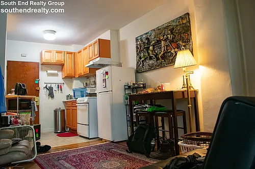 762 Huntington Ave #2 Photo 1 762 Huntington Ave #2 Photo 1