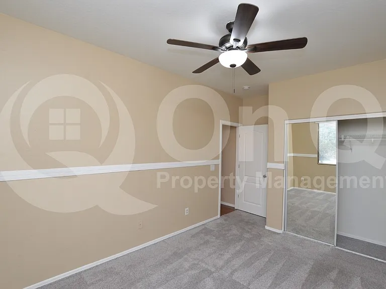 4249 E Santa Fe Ln — Photo 18