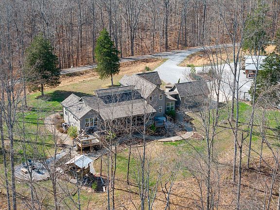 2nd image of 8012 Poplar Ridge Ln