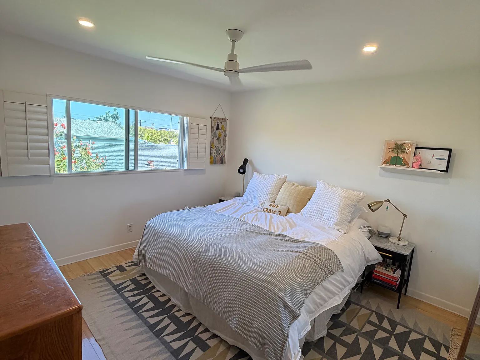 2 bed, 940 sqft, $5,500 — Photo 4