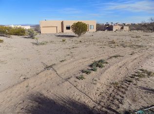 802 Hawthorne Dr, Elephant Butte, NM 87935