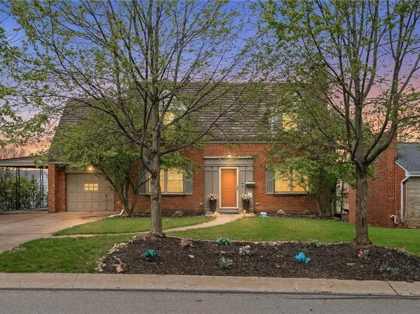 1152 Pinewood Dr, Pittsburgh, PA 15243