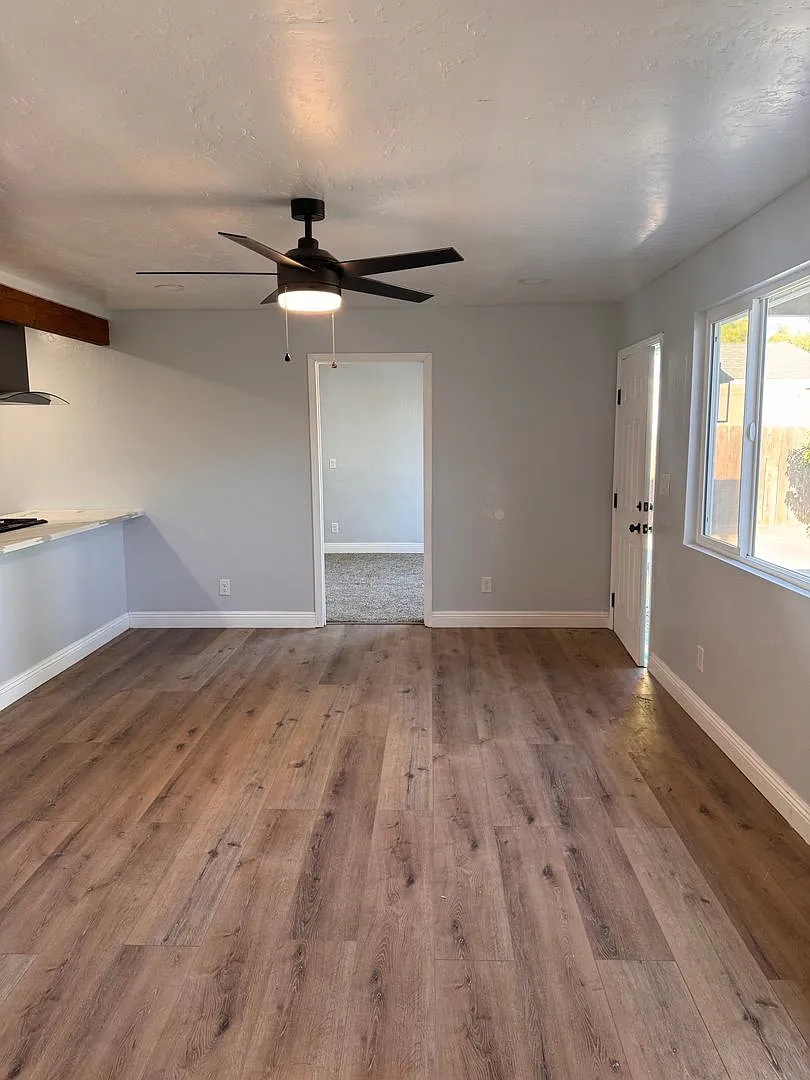Single Family Home — Photo 4
