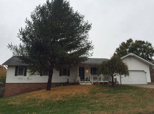 1844 E Arlington Dr, Springfield, MO 65803