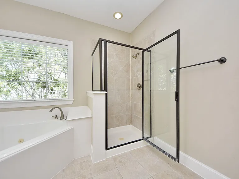2119 Stuart St — Photo 27