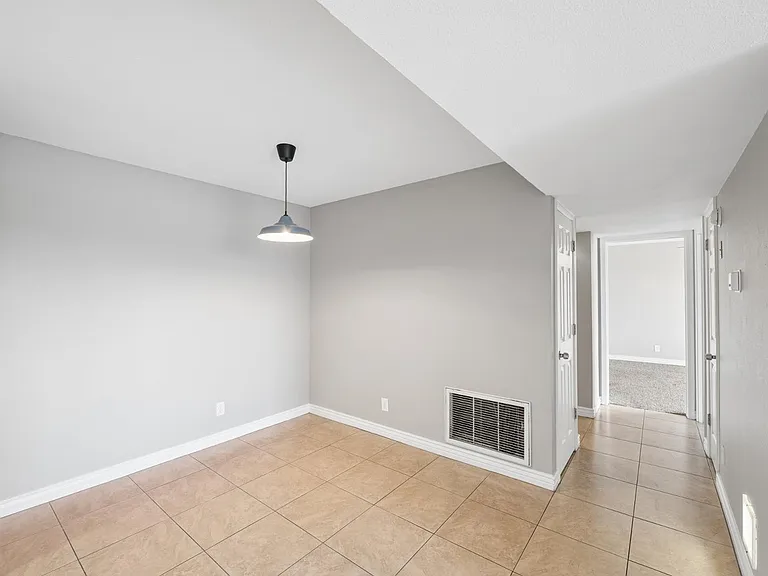 540 N May St #3122 — Photo 6