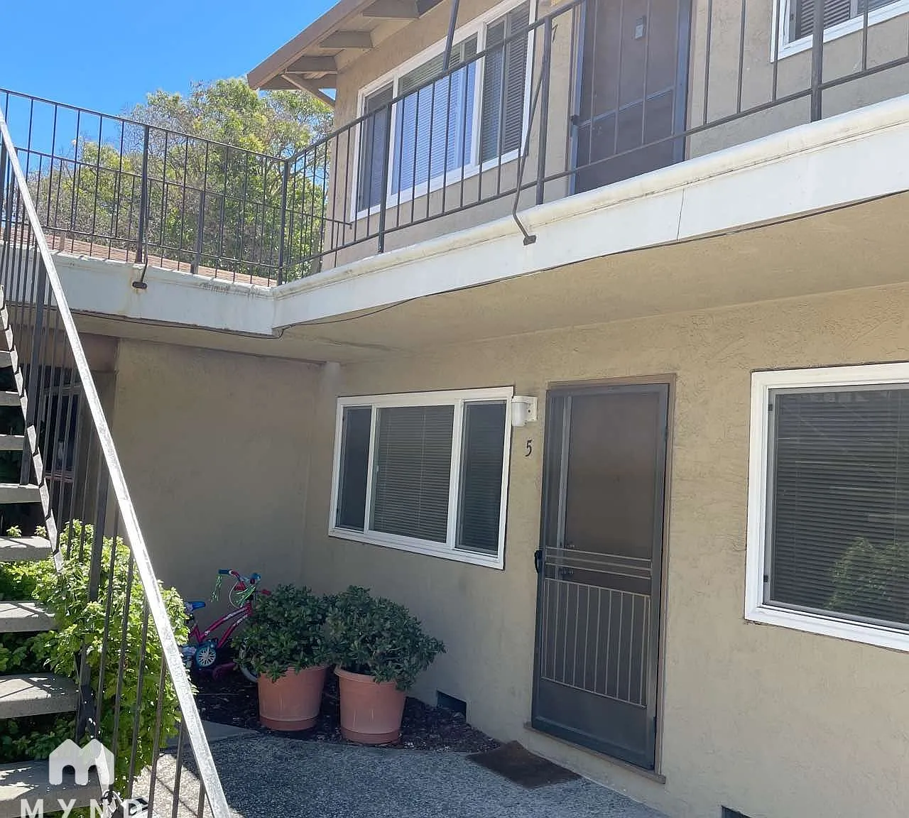 2 bed, 1.0 bath, 850 sqft, $2,350 — Photo 1