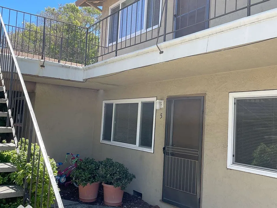 870 Burbank Dr #5