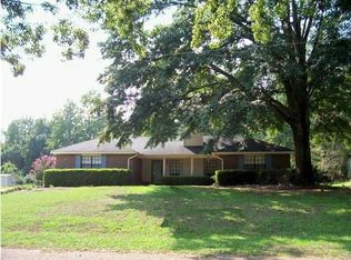 4711 Summit Dr, Millbrook, AL 36054