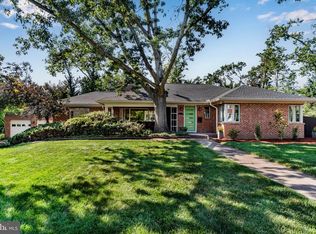 2304 Bellevue Rd, Harrisburg, PA 17104