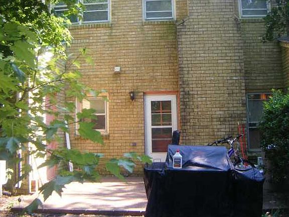 2nd image of 4084 Thomas Jefferson Dr