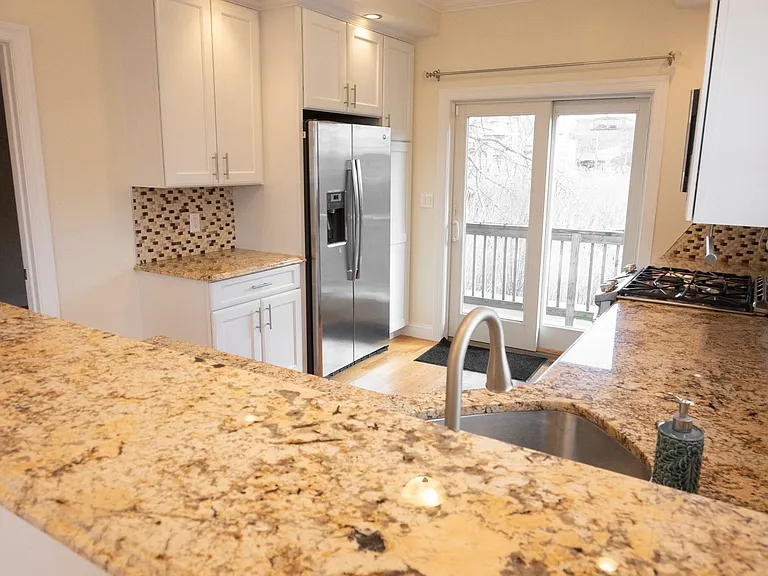 2 Westbrook St #1 — Photo 6