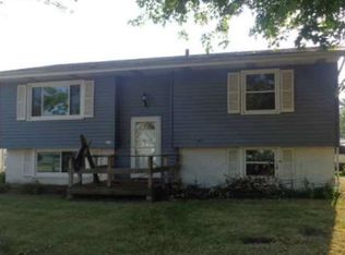 814 8th St, Colona, IL 61241