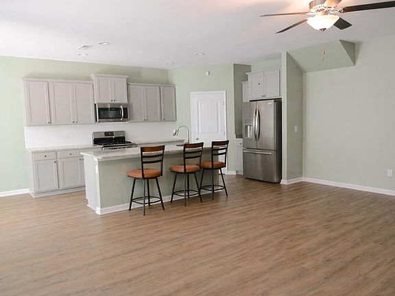 5th image of 2604 Seaport Circle