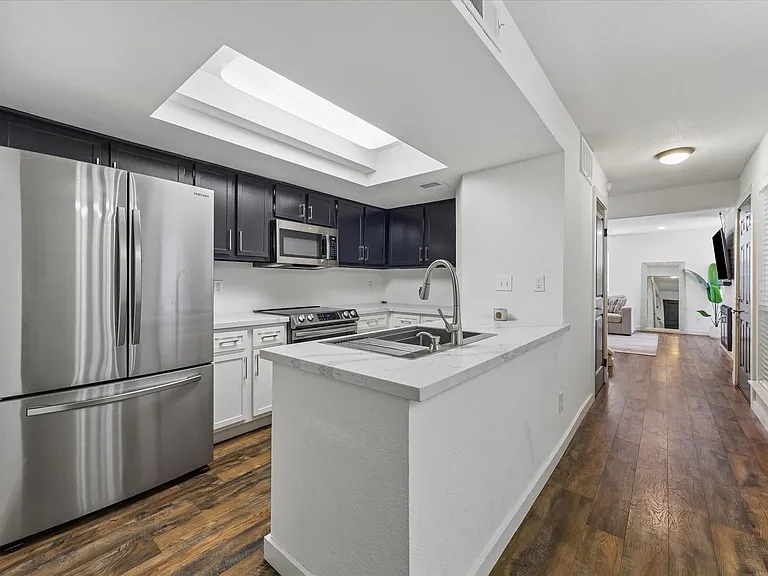 1908 Augusta Dr #3 — Photo 6