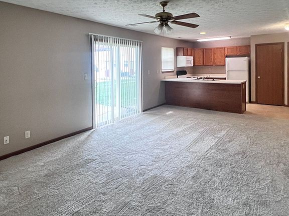 5th image of 3974 Amelia Ave APT 7
