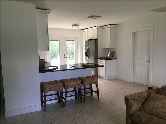 3rd image of 3354 NE Indian Dr