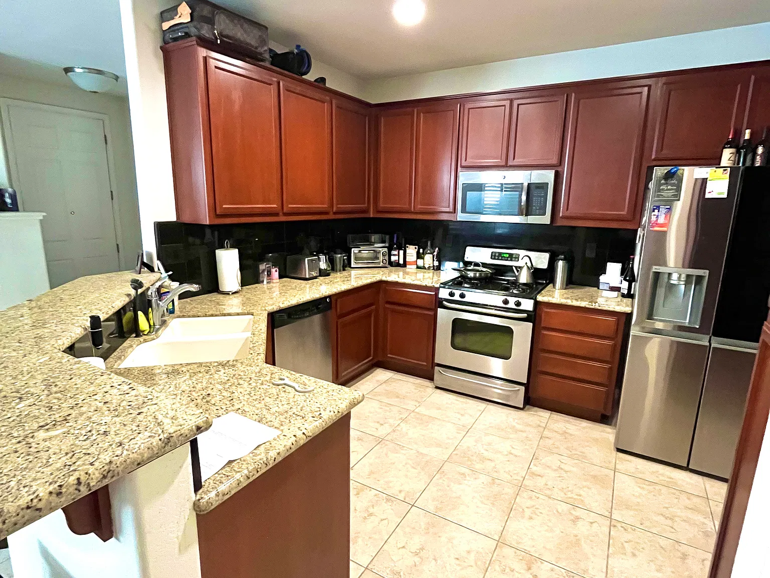 2 bed, 1200 sqft, $2,700 — Photo 2
