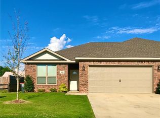 106 Alder St, Pea Ridge, AR 72751