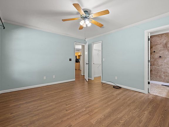 4th image of 83 Evening Side Dr